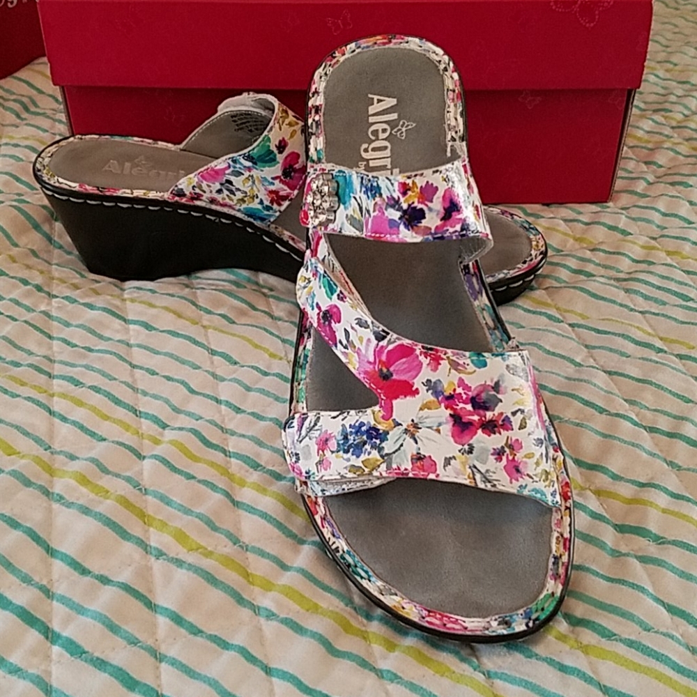 Slip on wedges